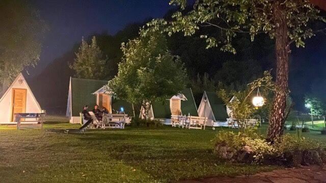 Hotel Una Kamp Bosanska Krupa Exteriér fotografie