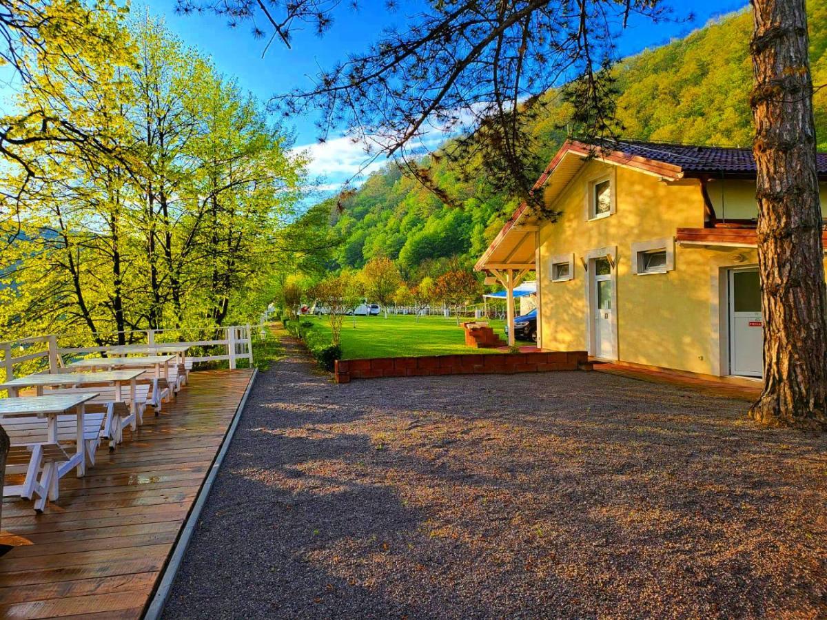 Hotel Una Kamp Bosanska Krupa Exteriér fotografie