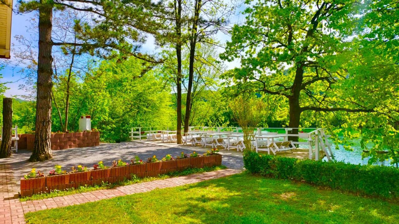 Hotel Una Kamp Bosanska Krupa Exteriér fotografie