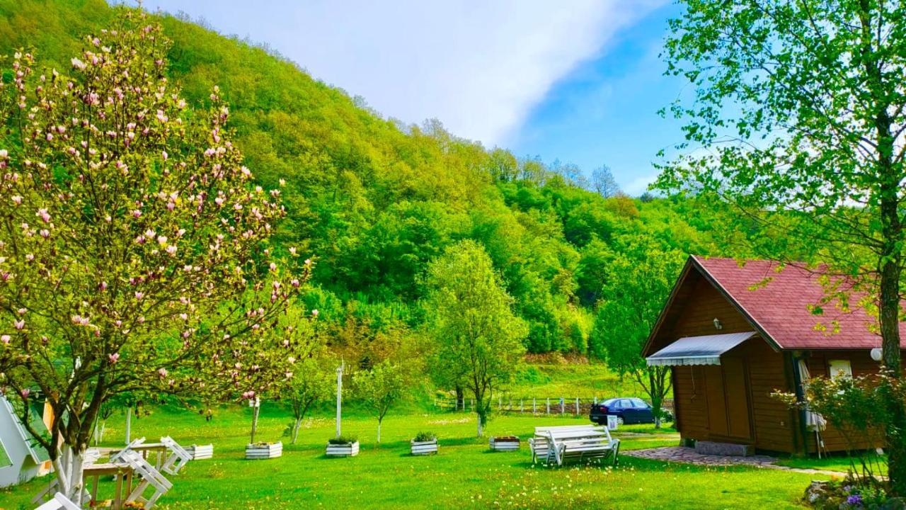 Hotel Una Kamp Bosanska Krupa Exteriér fotografie